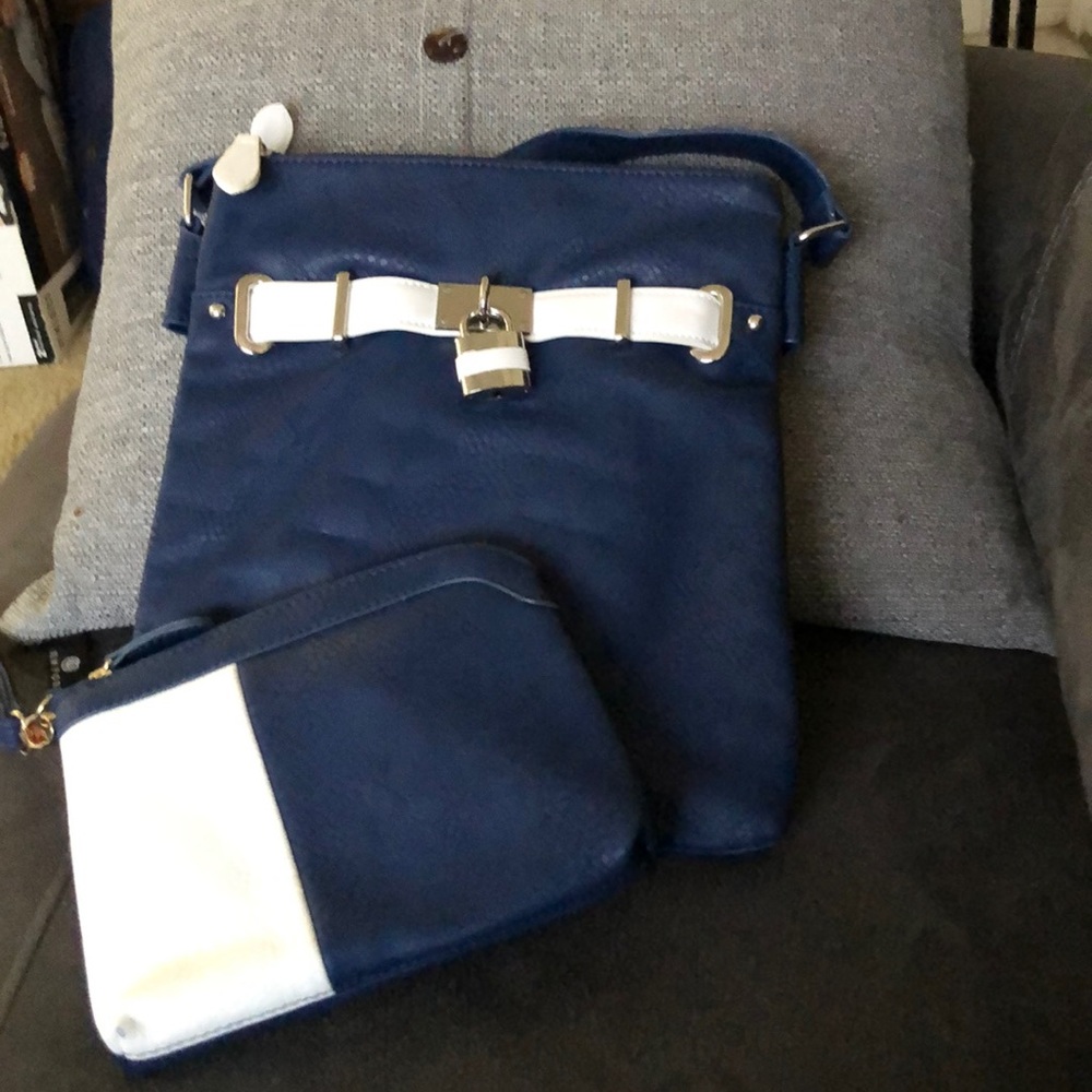 Handbag and purse